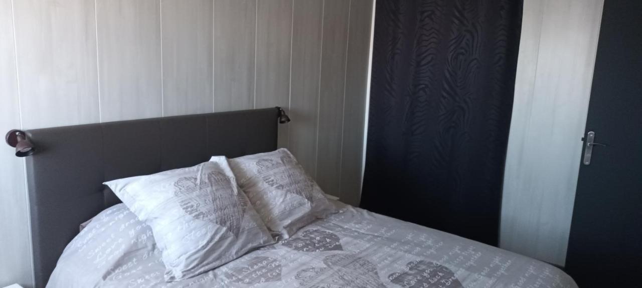 Le Queirele Apartman Le Lavandou Kültér fotó