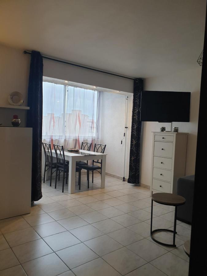 Le Queirele Apartman Le Lavandou Kültér fotó
