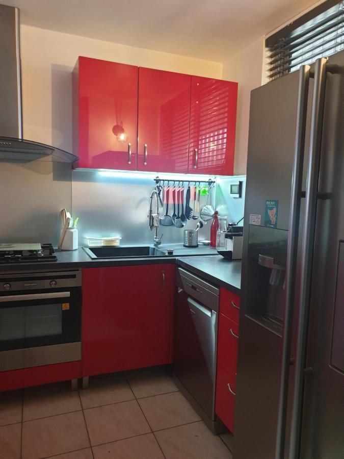 Le Queirele Apartman Le Lavandou Kültér fotó